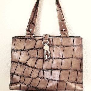 DOONEY & BURKE LEATHER TOTE
